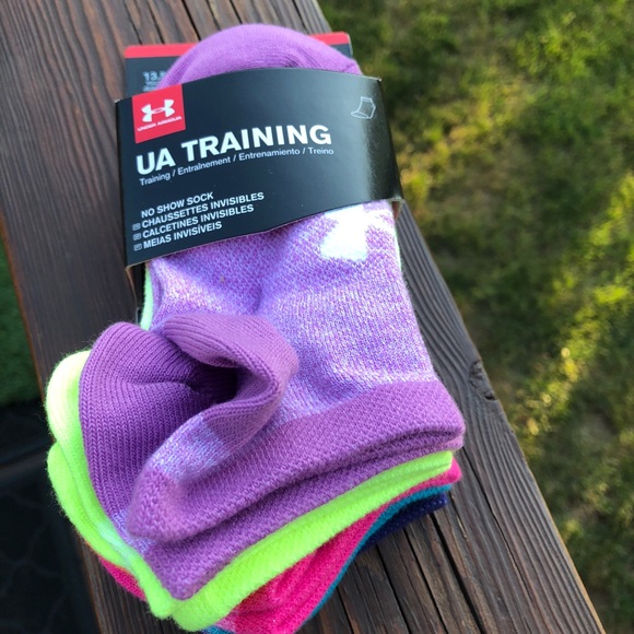 Under Armour Accessories New Under Armour Youth Girl No Show 6pairs